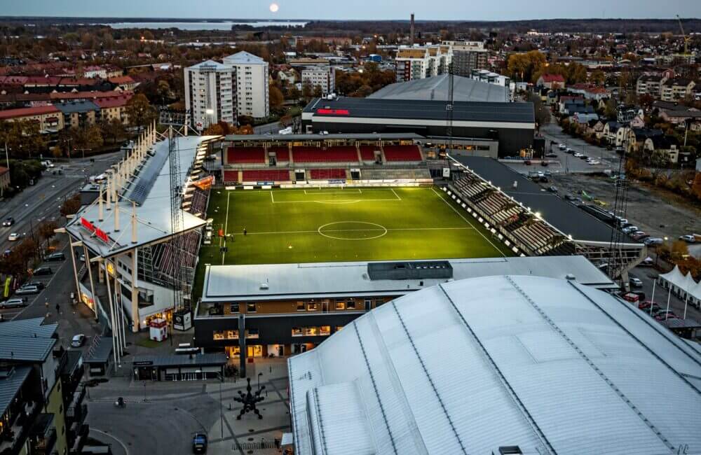 Behrn Arena fotboll, Rudbecksgatan 52A-H, Orvar Bergmarks plats 2A-F, 6, Örebro.