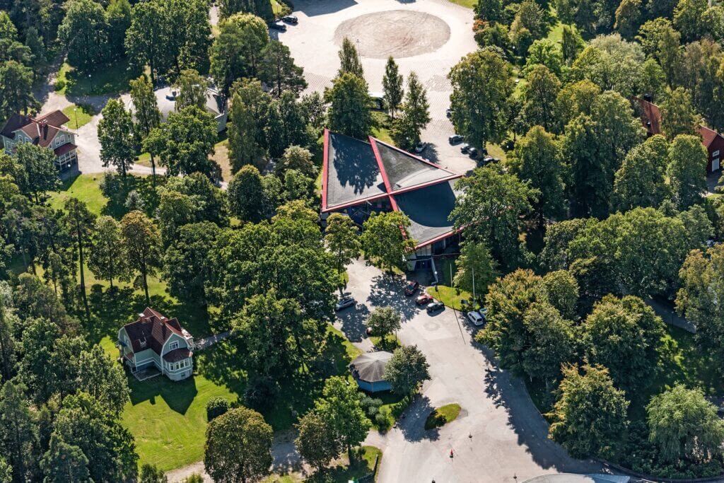 Flygfoto över Brunnsparken i Örebro.